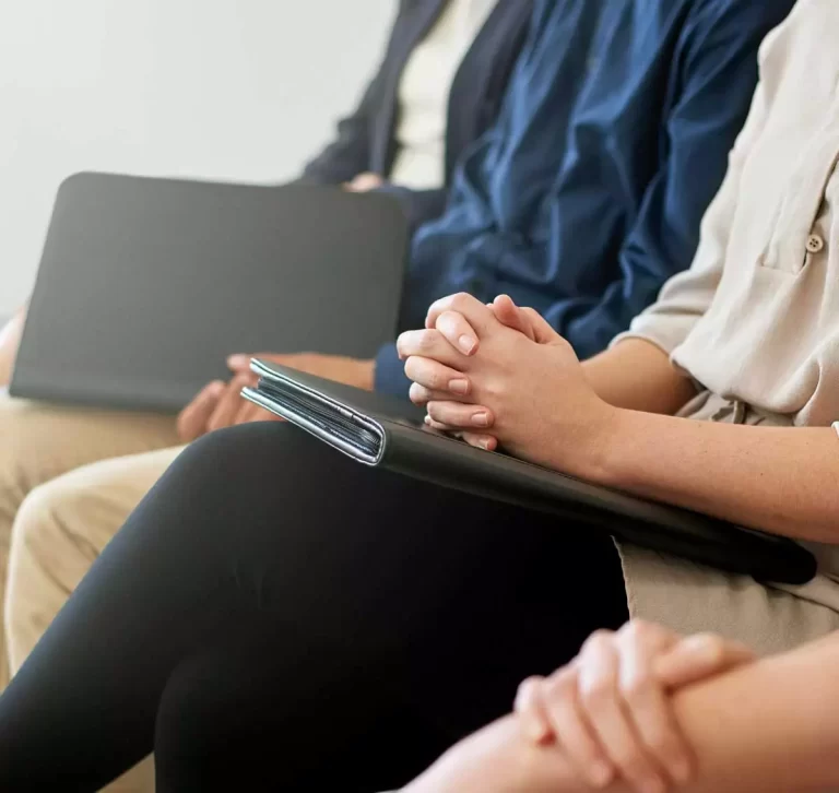 individuals-families-tile